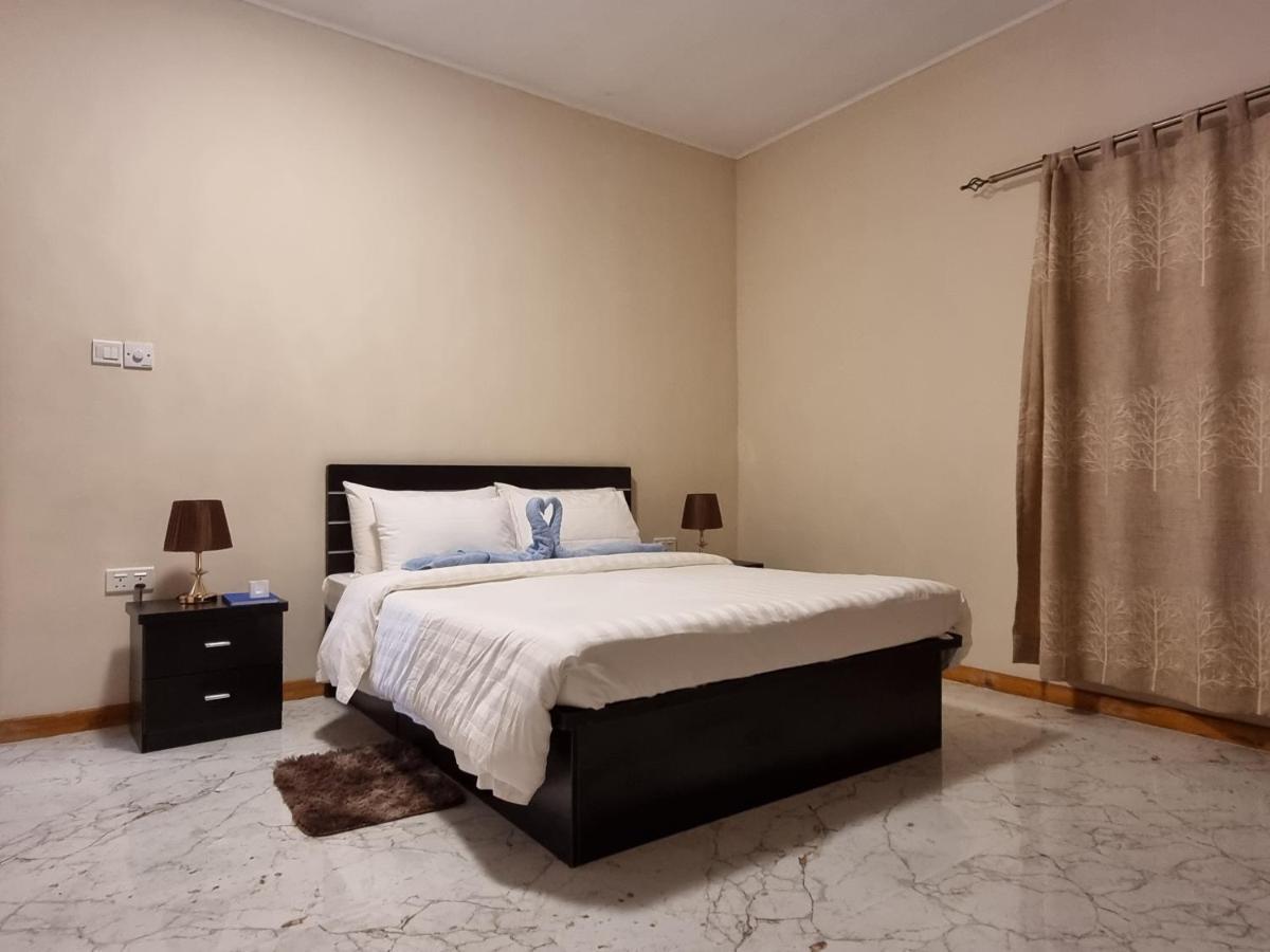 Gala Beach Self-Catering Glacis  Extérieur photo