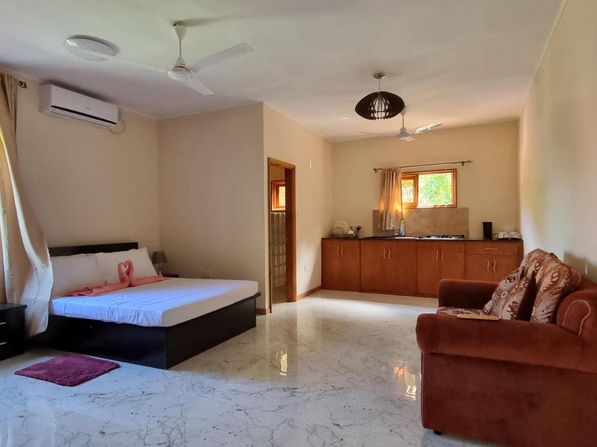 Gala Beach Self-Catering Glacis  Extérieur photo