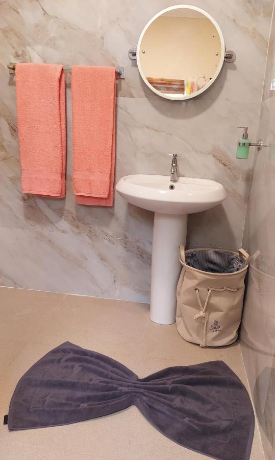 Gala Beach Self-Catering Glacis  Extérieur photo