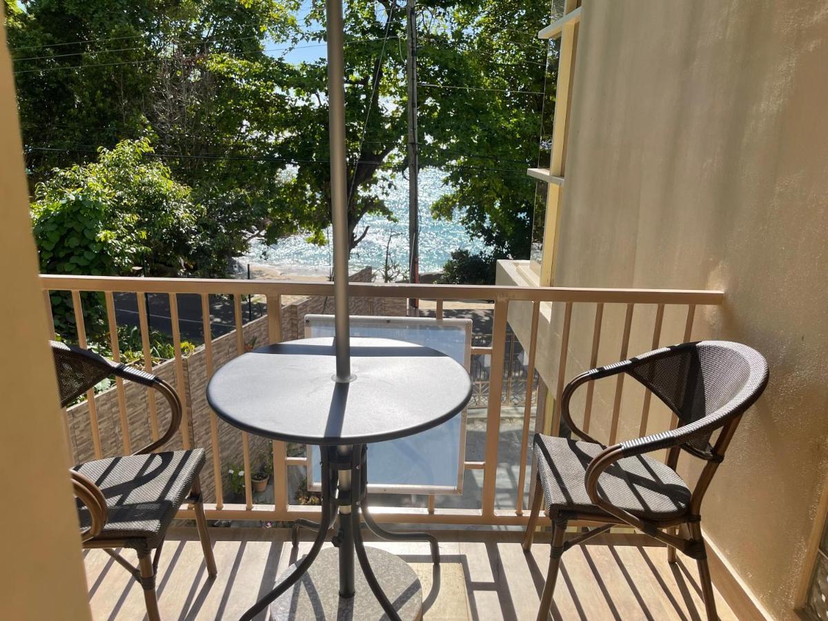 Gala Beach Self-Catering Glacis  Extérieur photo